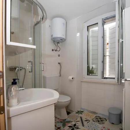 Beachfront Andrina *