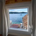 Beachfront Andrina Vis