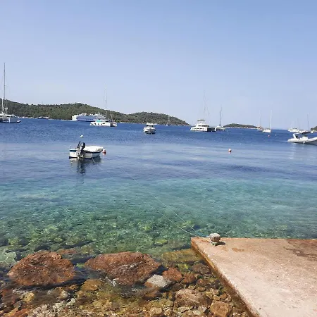 Beachfront Andrina Apartament