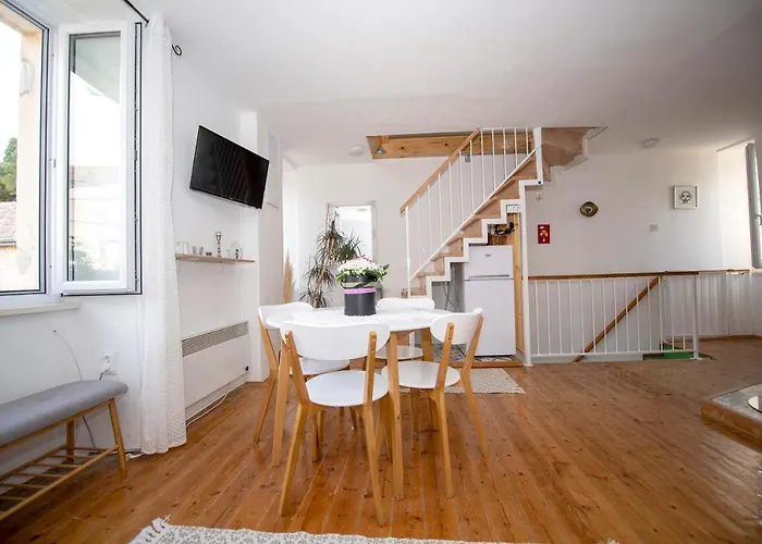 Appartamento Beachfront Andrina